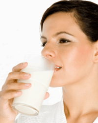 drinking-milk-200x250 drinking-milk-200x250
